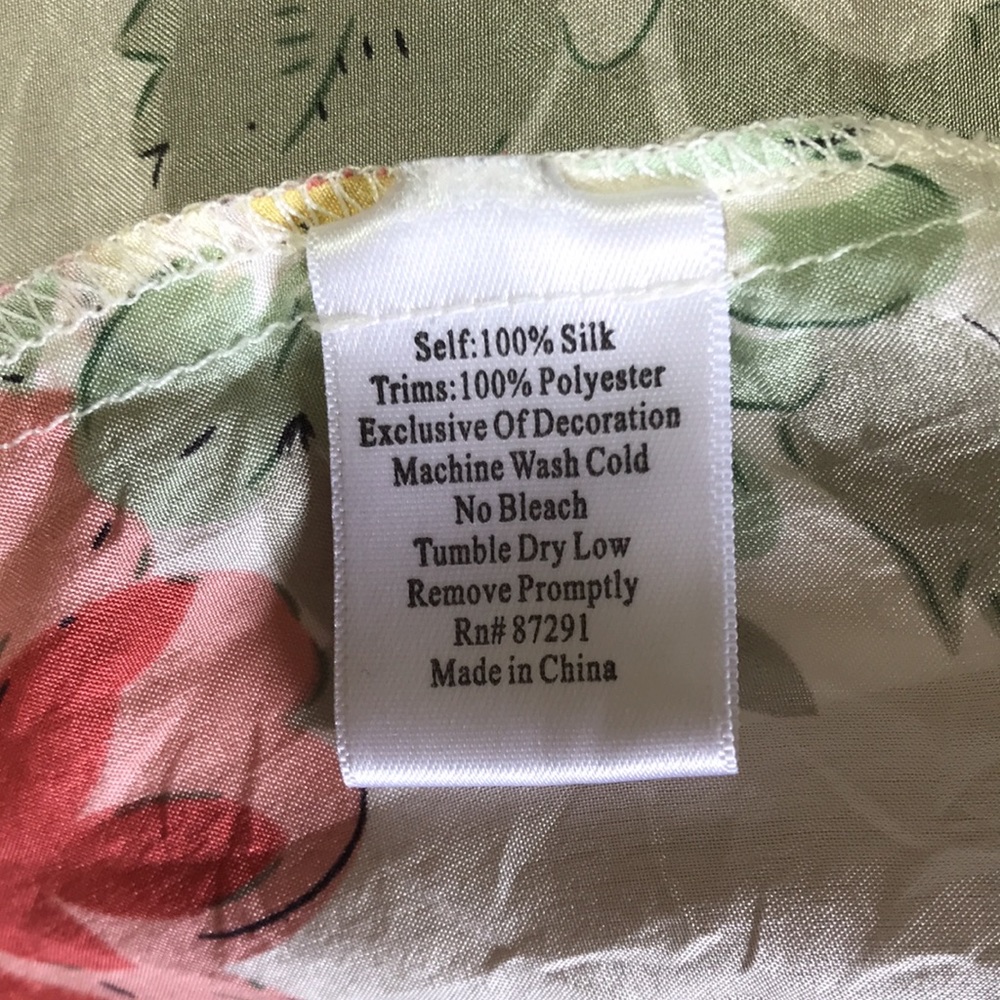 Johnny Was SILK floral blouse top size small - Picture 3 of 6